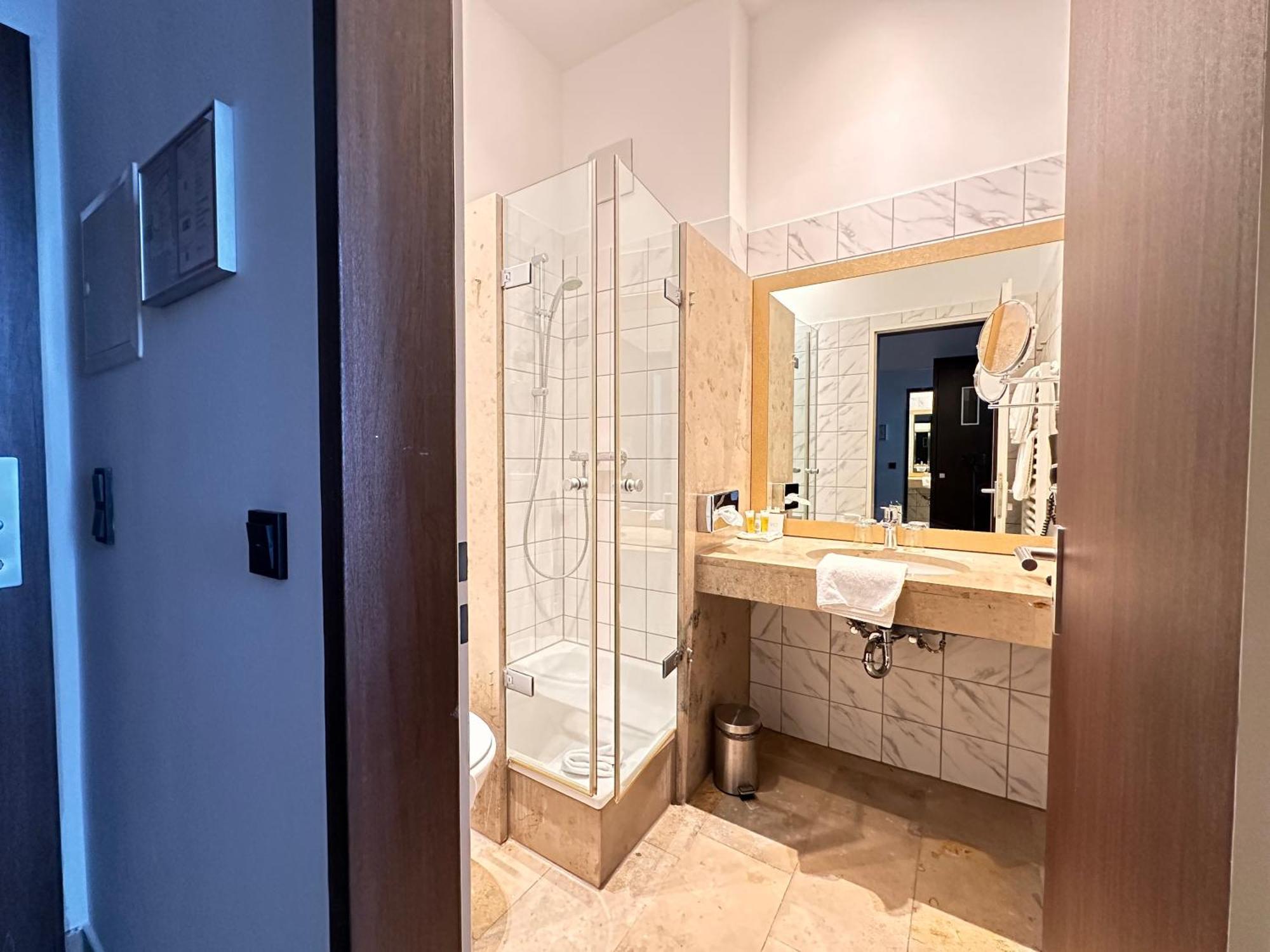 Devin Art Hotel Düsseldorf Dış mekan fotoğraf